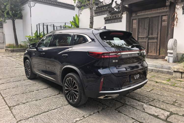 Used EXEED Lingyun 2025 300T Two-Wheel Drive Starry Edition
