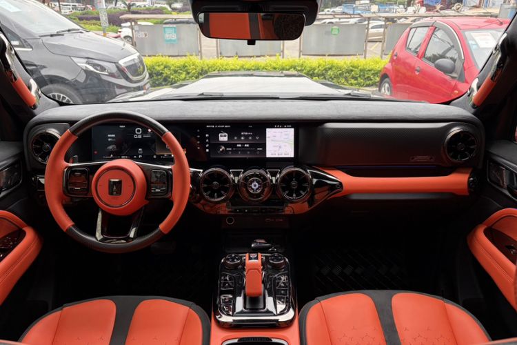 Used Cyberspace Tank 300 2023 2.0T Cyber Knight