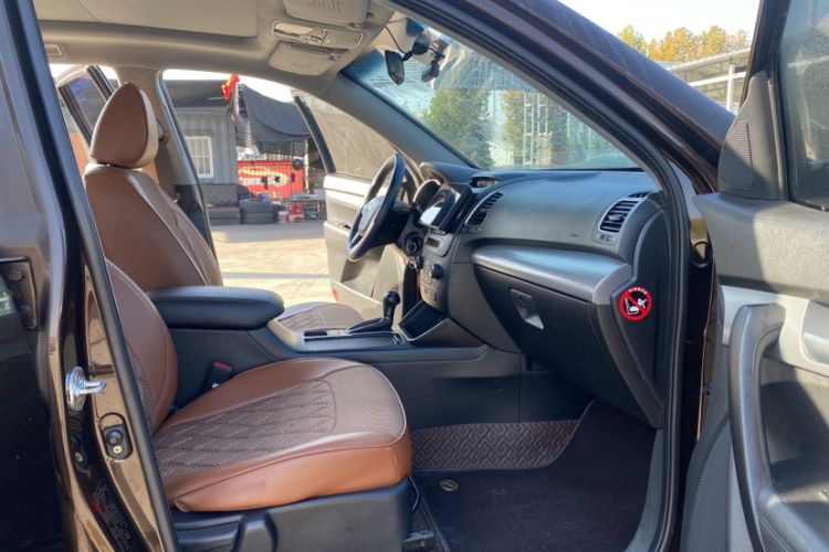 Used Kia Sorento 2013 2.4L 7-seat Gasoline Comfort Edition
