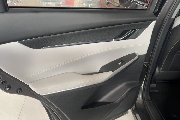 Used CHANGAN CS75 PLUS 2023 3rd Generation 1.5T Automatic Prestige Model
