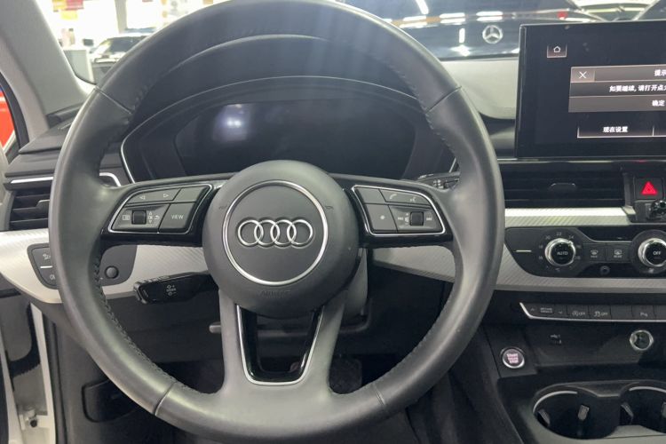 Used Audi A4L 2020 40 TFSI Fashionable and Elegant Model

