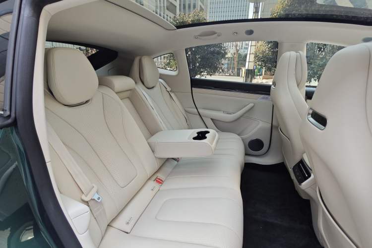 Used Hima Luxeed R7 2026 Model Range-Extending Max