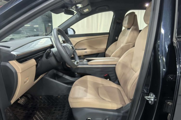 Used ARCFOX Alpha T5 2025 520 MAX
