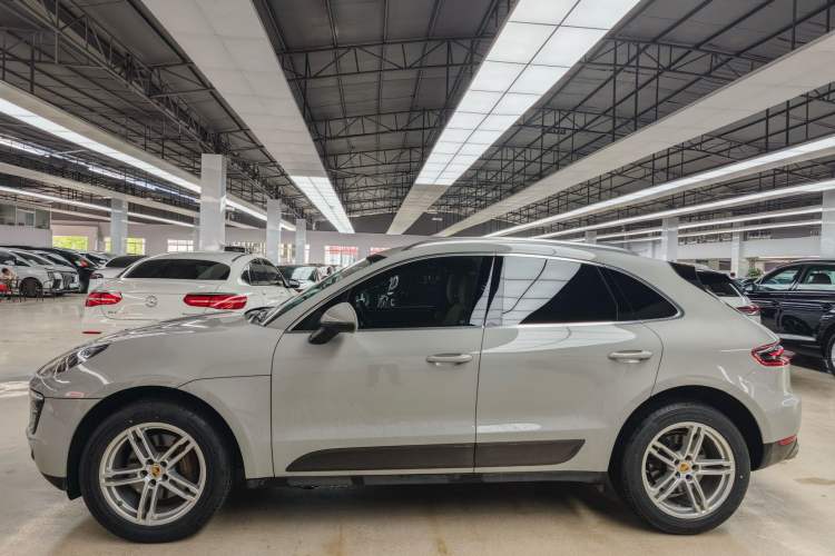 Used Porsche Macan 2017 Macan 2.0T