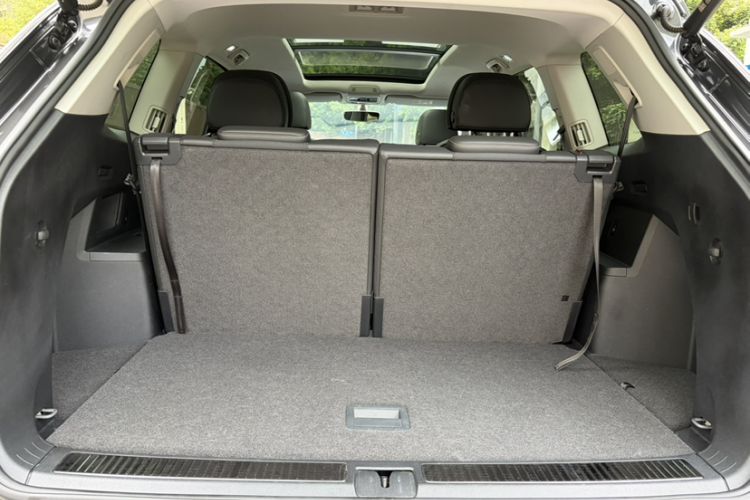 Used Volkswagen Talagon 2021 330TSI Two-Wheel-Drive Luxury Edition – Scenic Version Trunk