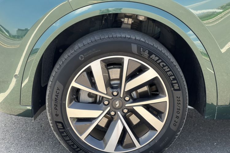 Used Li Auto L8 2023 Max model
