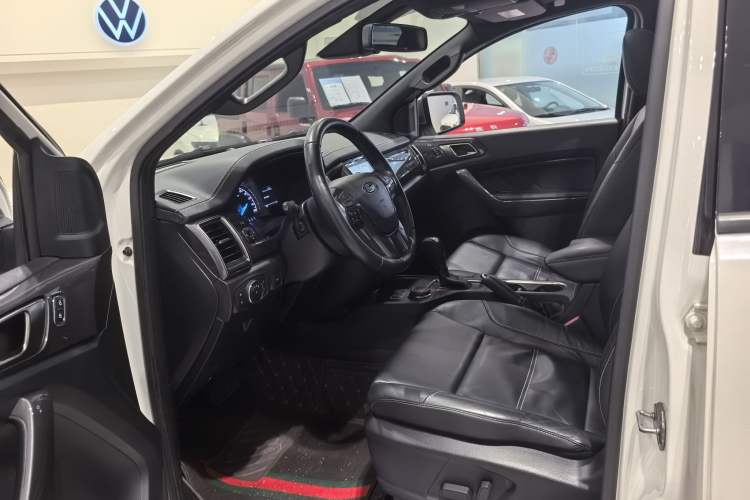 Used Ford Everest 2019 2.0T Gasoline Automatic 4x4 Luxury Edition 7 Seats
