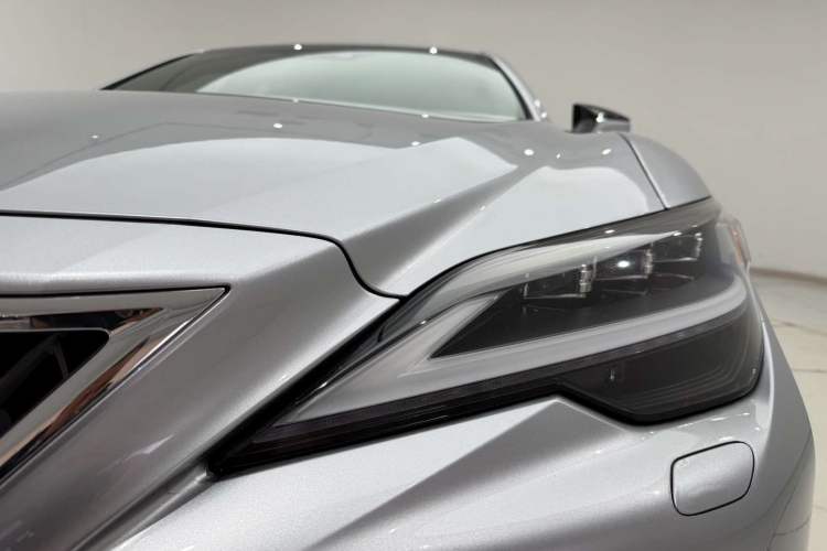 Used Lexus LS 2021 500h Executive Edition Left Front Headlight