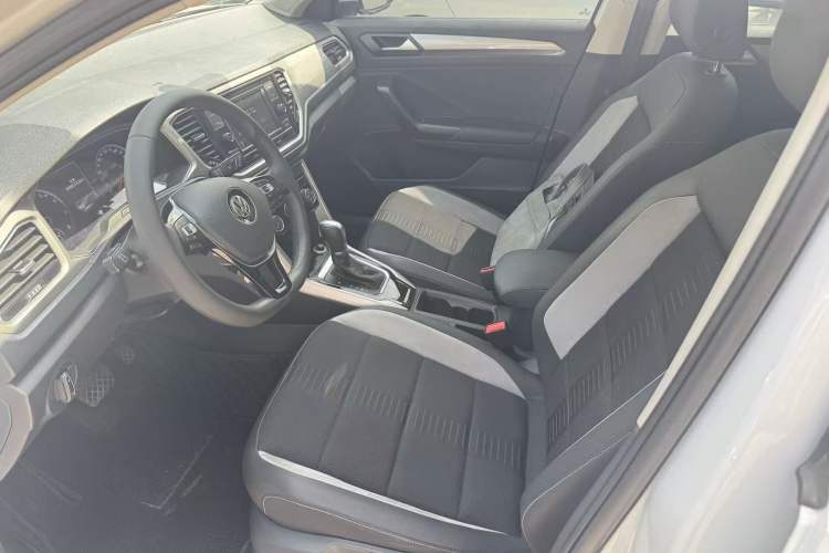 Used Volkswagen T-ROC 2020 230TSI DSG Two-Wheel Drive Advanced Version Interior 2