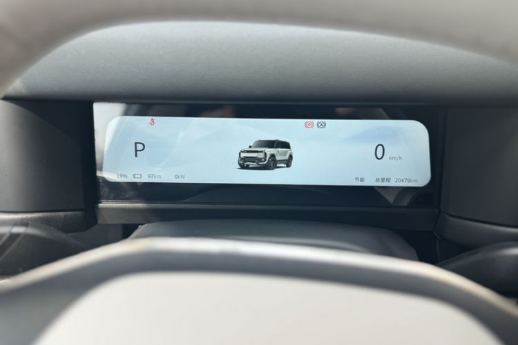 Used iCAR 03T 2024 520km Two-Wheel Drive Long-Range Version Odometer Close Up