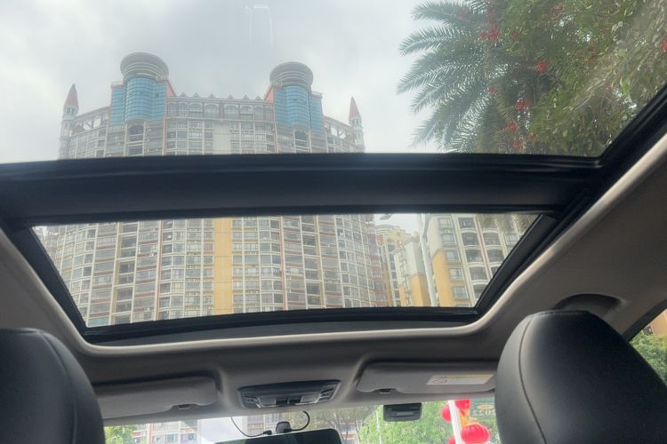 Used Honda Vezel 2020 1.5L CVT Pioneer Edition Headliner