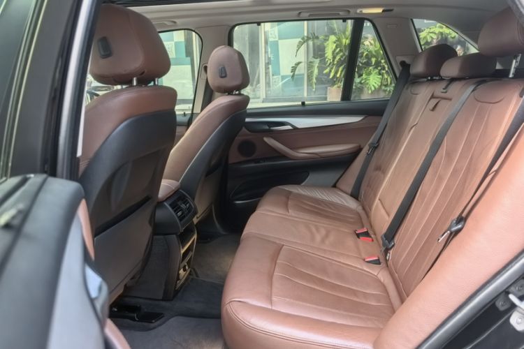 Used BMW X5 2015 xDrive35i U.S. specification
