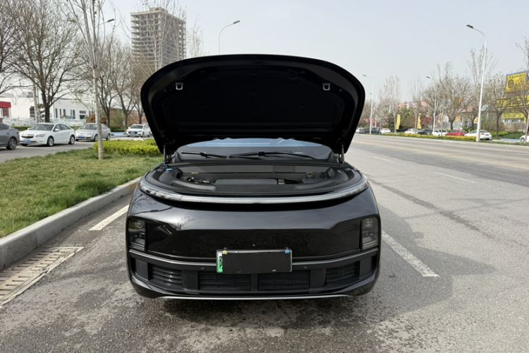 Used Li Auto L8 2023 Pro Model
