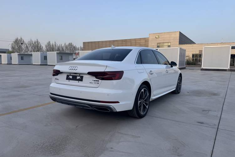Used Audi A4L 2019 40 TFSI Fashion Edition China VI Emission Standard Exterior 4