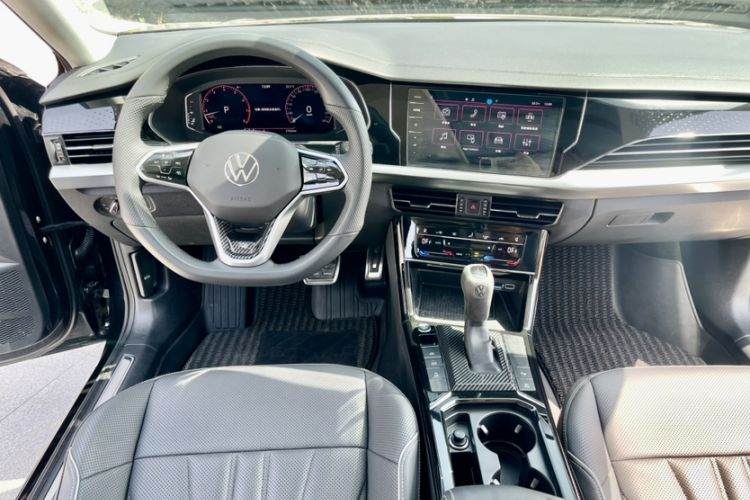 Used Volkswagen Passat 2024 380TSI Starry Luxury Edition