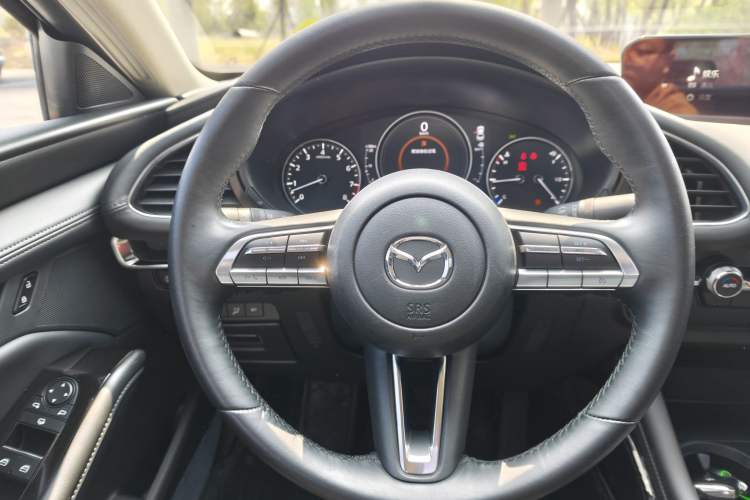 Used Mazda 3 Axela 2021 2.0L Automatic Zhiyao Edition Steering Wheel