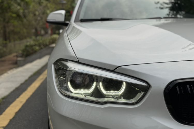 Used BMW 1 Series 2018 118i Sport Design Package Exterior 8