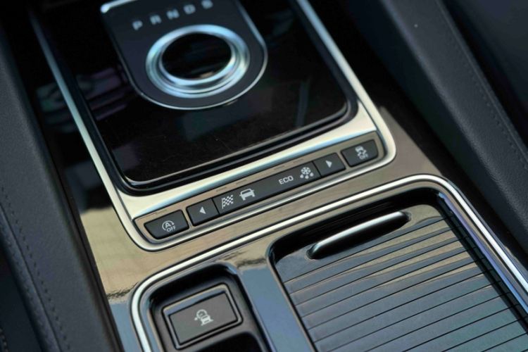 Used Jaguar F-PACE 2020 2.0T Urban Deluxe Edition
