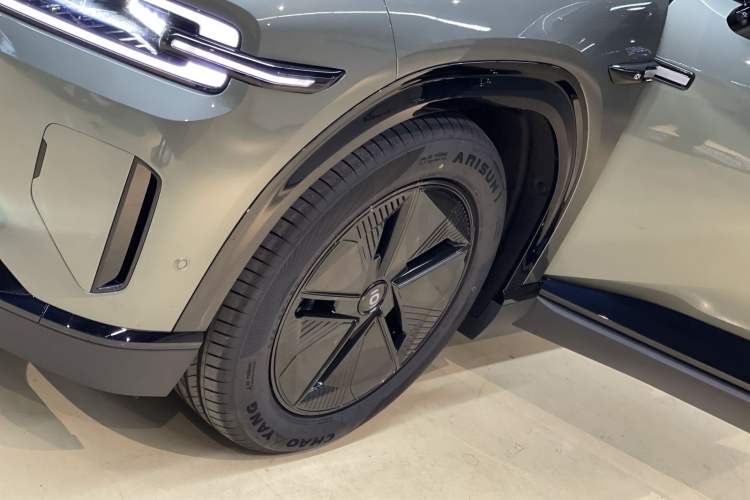 Used CHANGAN NEVO E07 2025 Extended-Range Two-Wheel Drive 39 kWh Max Intelligent Driving Version
