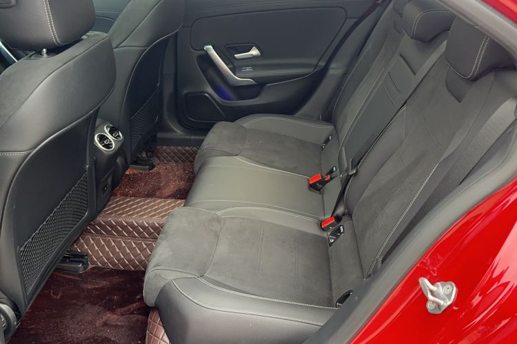 Used Mercedes-Benz A-Class 2022 Second Facelift A 200 L Sport Sedan Fashion Version
