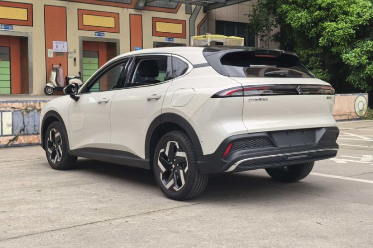 Used Baojun Yunhai 2024 500km Pure Electric Version Exterior 8