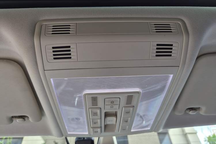 Used Volkswagen Phideon 2018 Revised Version 380TSI Two-Wheel Drive Business Edition