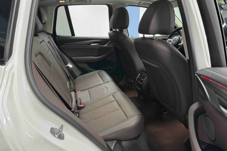 Used BMW X3 2022 xDrive30i Luxury Model M Night Sky Package Interior 10