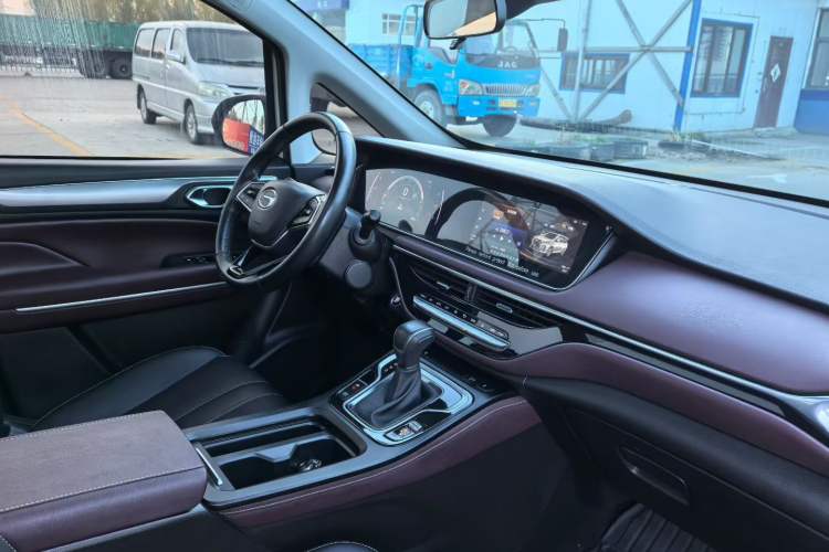 Used GAC Trumpchi M6 2021 PRO 270T DCT Luxury Edition
