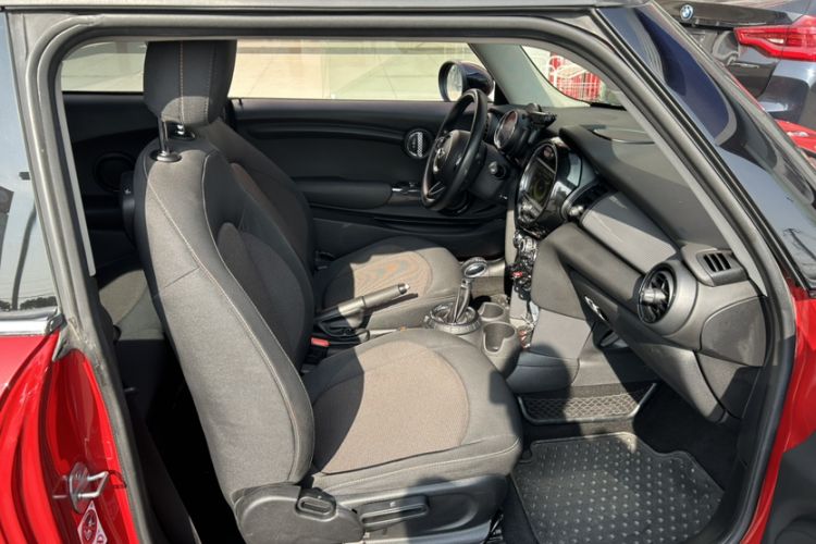 Used MINI MINI 2014 1.5T COOPER Fun
