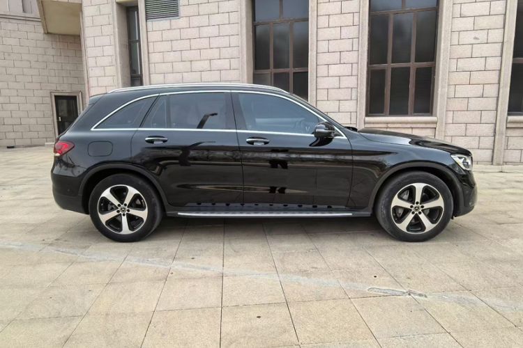 Used Mercedes-Benz GLC 2022 Second Facelift GLC 260 L 4MATIC Dynamic Edition Exterior 3