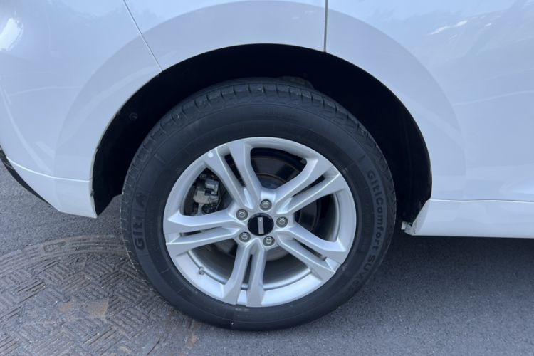 Used Wey VV5 2019 1.5T Two-Wheel Drive Smart Pioneer
