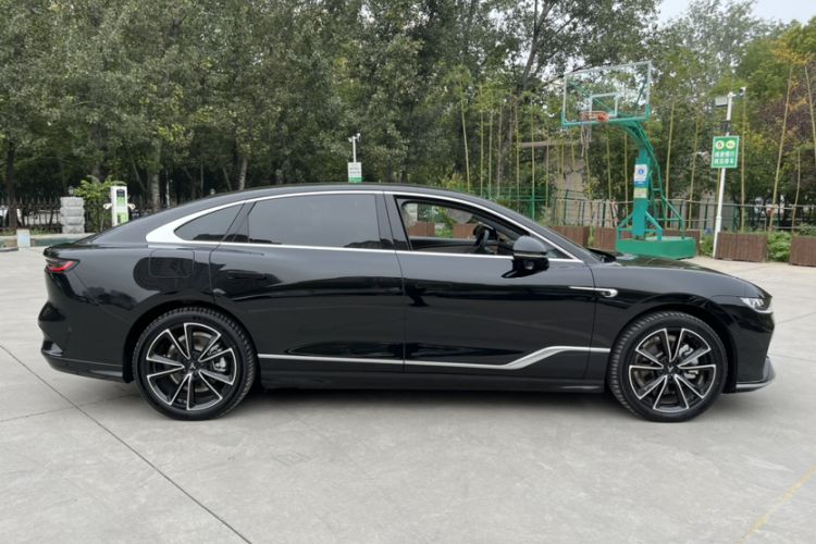 Used VOYAH PASSION 2024 PHEV Four-Wheel Drive Ultra-Long Range Flagship Model