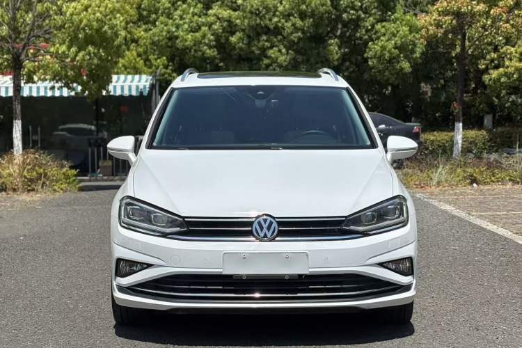 Used Volkswagen Golf Sportsvan 2019 280TSI Automatic Voyage Model China V Standard Exterior 4