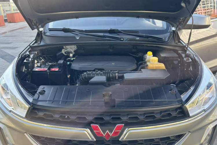 Used Wuling Hongguang S3 2018 1.5L Manual Luxury Model China V Standard
