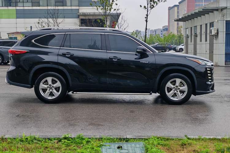 Used Toyota Highlander 2023 2.5L Smart Electric Hybrid Dual-Engine Two-Wheel Drive Elite Version 5 Seats

