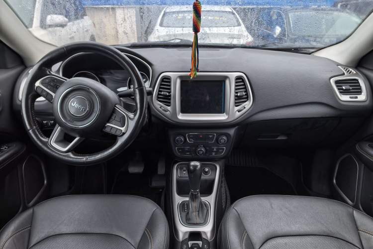 Used Jeep Compass 2017 200T Automatic Family Edition