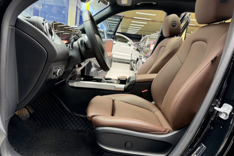 Used Mercedes-Benz GLB 2024 GLB 220 Dynamic Edition
