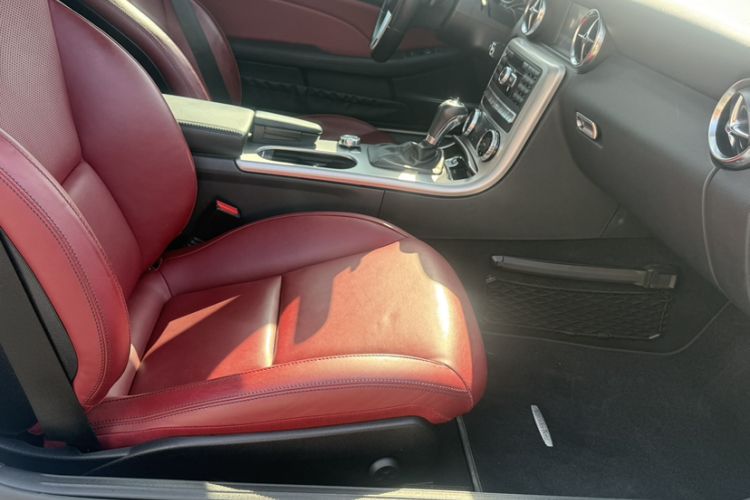 Used Mercedes-Benz SLK-Class 2011 SLK 200 Fashion Model