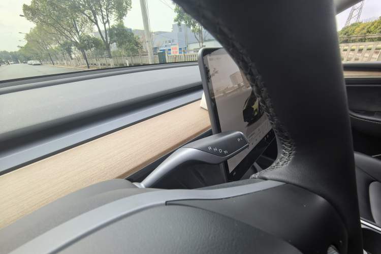 Used Tesla Model Y 2022 Rear-Wheel-Drive Version
