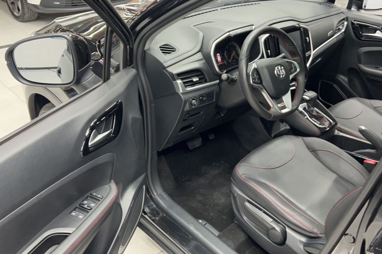 Used Brilliance V3 2016 1.5L Automatic Smart Version Driver Seat