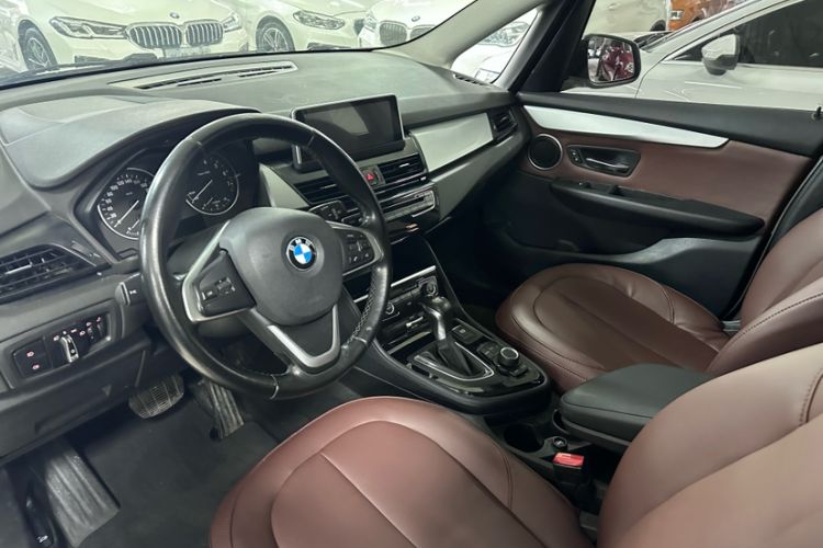 Used BMW 2 Series Gran Tourer 2015 218i Leading Model Interior 2