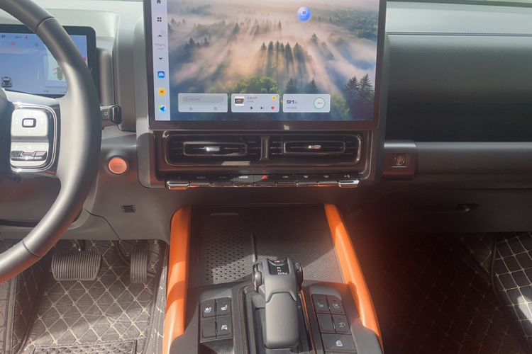 Used Haval H9 2024 2.0T Gasoline All-Wheel-Drive Extreme Edition Audio And AC Panel