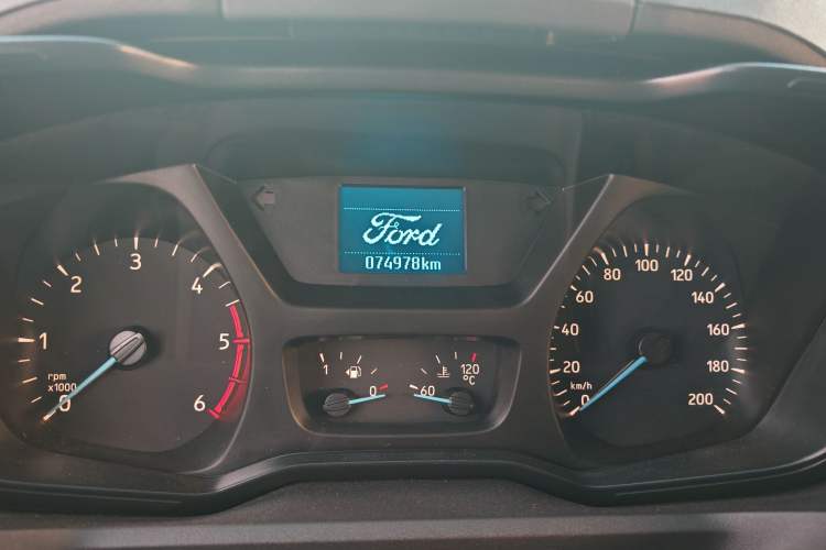 Used Ford Transit 2020 2.0T Diesel Multi-Function Commercial Vehicle Mid-Chassis Low-Roof Design with Dual Rear Doors Meeting China VI Emission Standards
