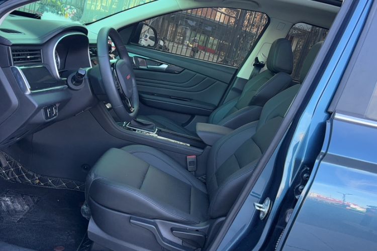 Used Sinotruk VGV U70 2020 1.5T Automatic Smart Enjoyment Elite Version 7 Seats
