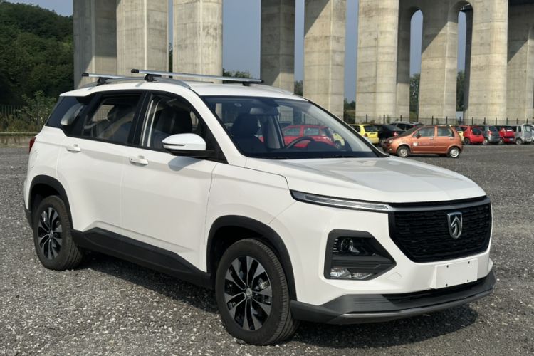 Used Baojun 530 2020 1.5T CVT Luxury Connected Version 6 Seats
