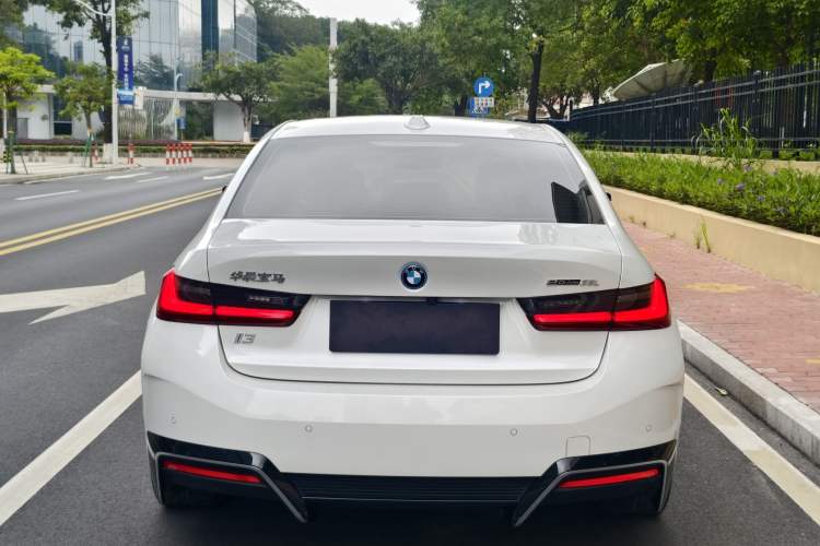 Used BMW i3 2024 eDrive 40 L Midnight Edition Exterior 4