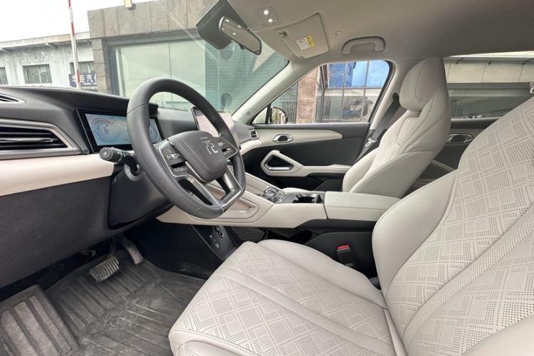 Used BYD Yuan UP 2024 401KM Leading Edition