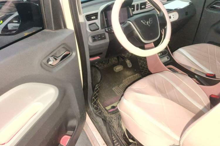 Used Wuling Hongguang MINIEV 2021 Macaron Premium Model – Lithium Iron Phosphate