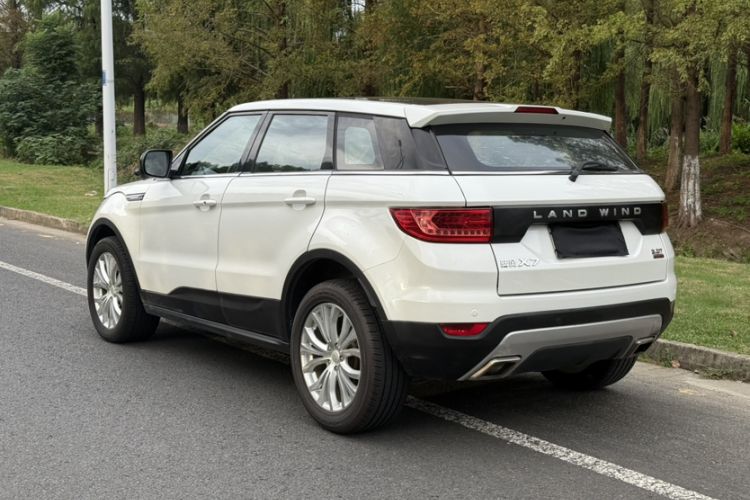 Used Land X7 2015 2.0T Panoramic Prestige Edition
