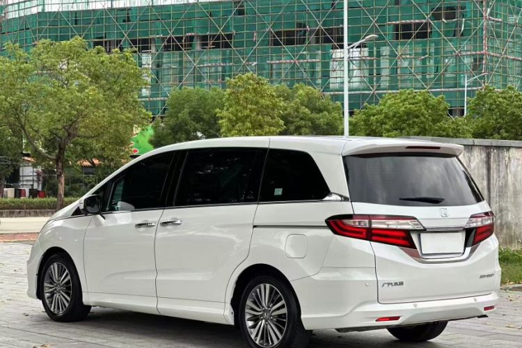 Used Honda Odyssey 2018 2.4L Luxury Edition Exterior 11